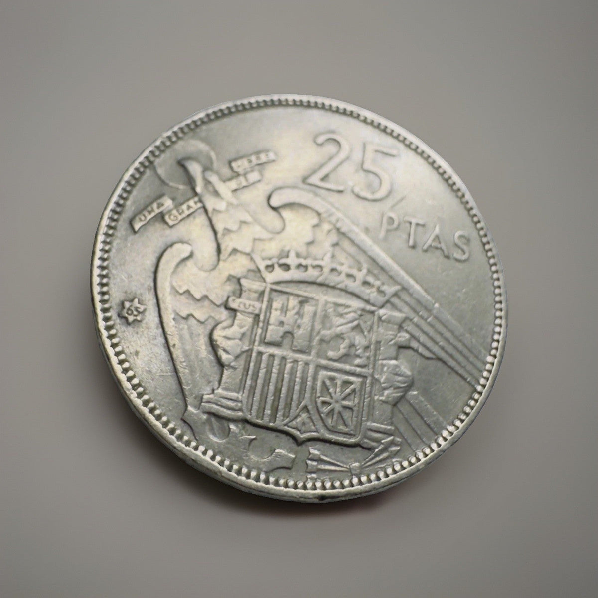 1957 *65* Spain 25 Pesetas ‘Inside-the-Star’ Coin, Franco, Circulated! - Kru’s Katch